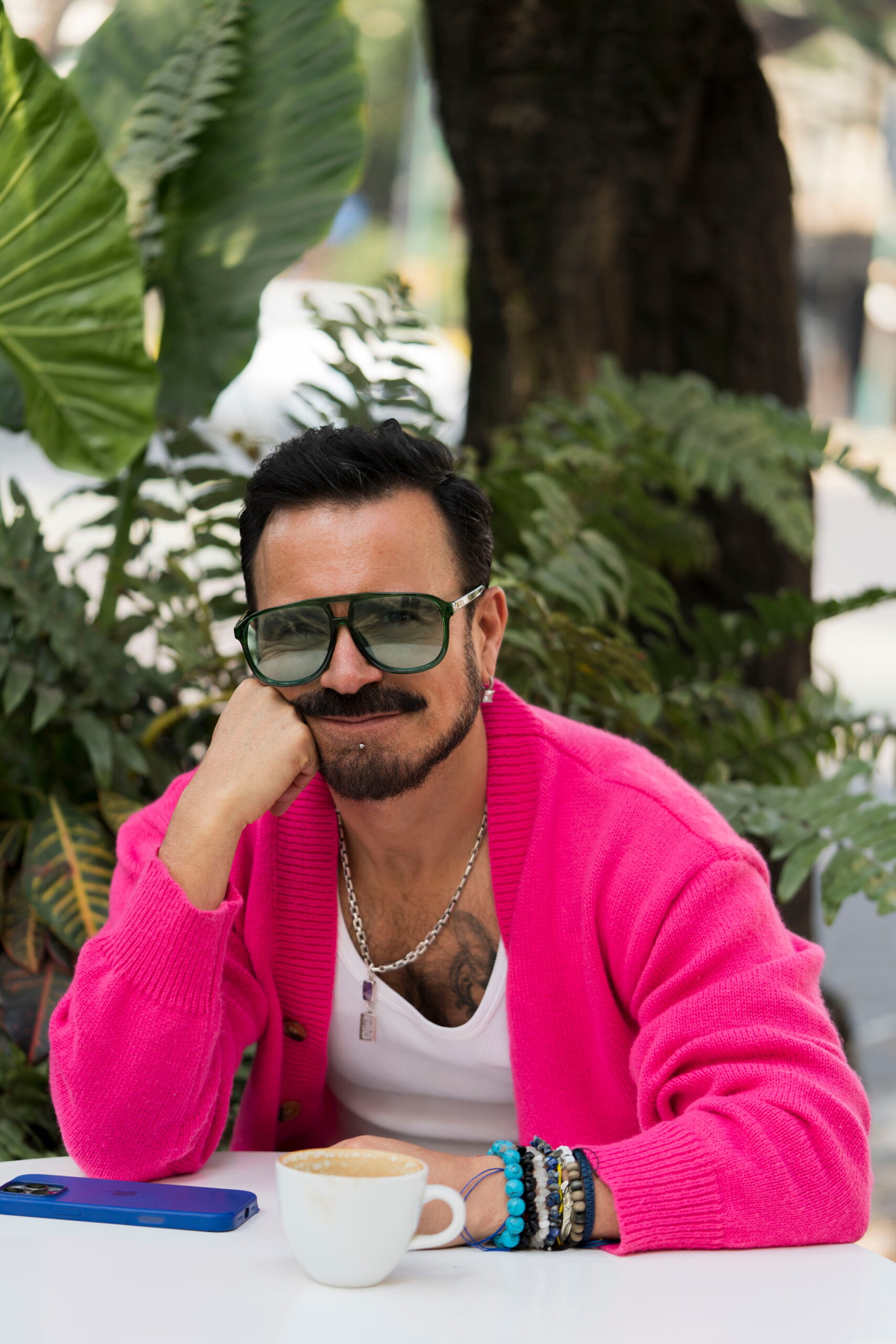 salvador nunez, facilitador de barras de access consciousness, guia linaje aureus