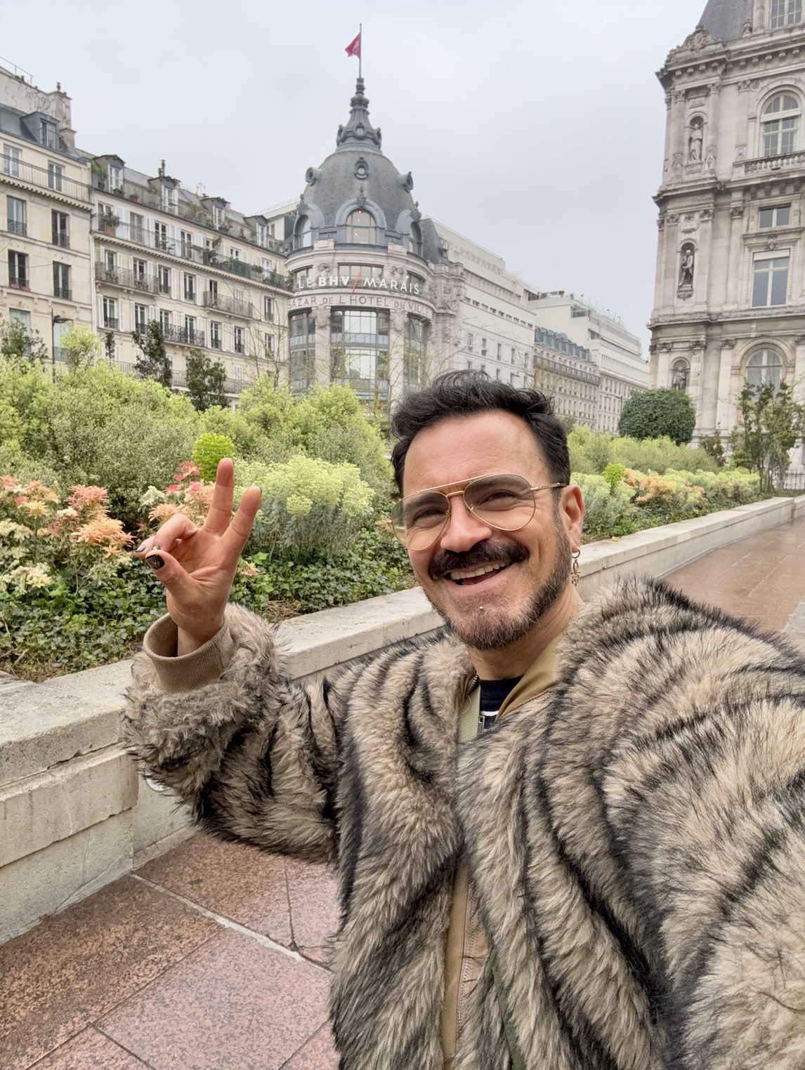 salvador nunez, facilitador de conciencia, barras de access, arquitecto energetico